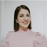 Soy profesora de Español nativo, imparto clases particulares a personas que deseen aprender o perfeccionar el español como un lenguaje adicional en su vida